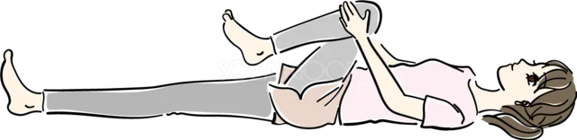 仰向けで片膝を胸に引き寄せる女性のストレッチ（背景透過PNG）