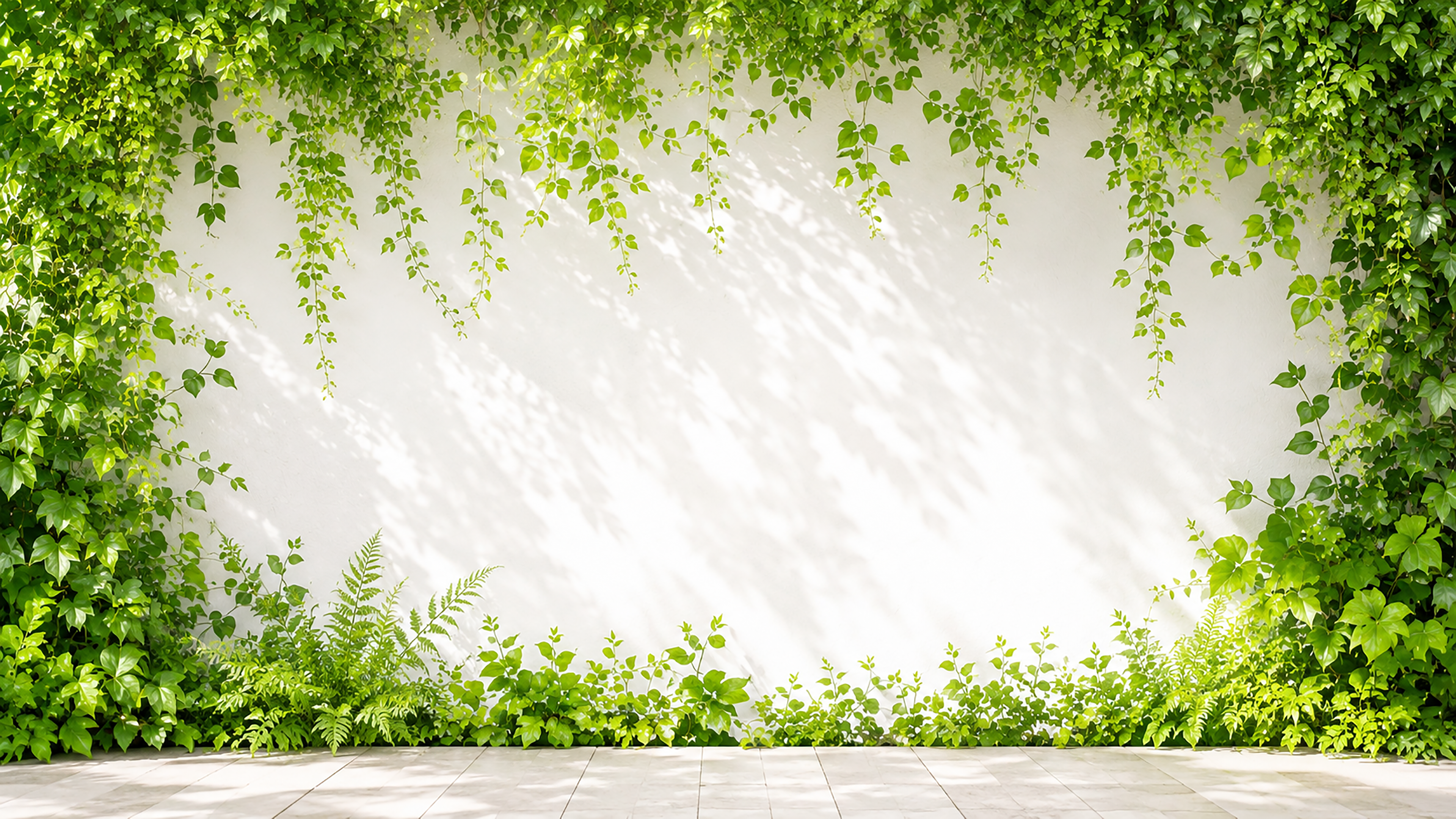 グリーンウォール背景・フレームイラスト｜植物に囲まれた無料背景素材【高画質PNG】92949に写真・文字を入れる